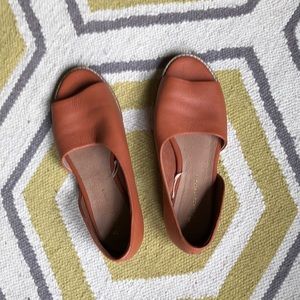 D’orsay tan flats